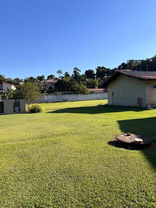 Tranquilo E Perto De Tudo Em Sr Sao Roque  Bagian luar foto
