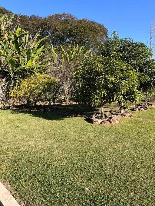 Tranquilo E Perto De Tudo Em Sr Sao Roque  Bagian luar foto